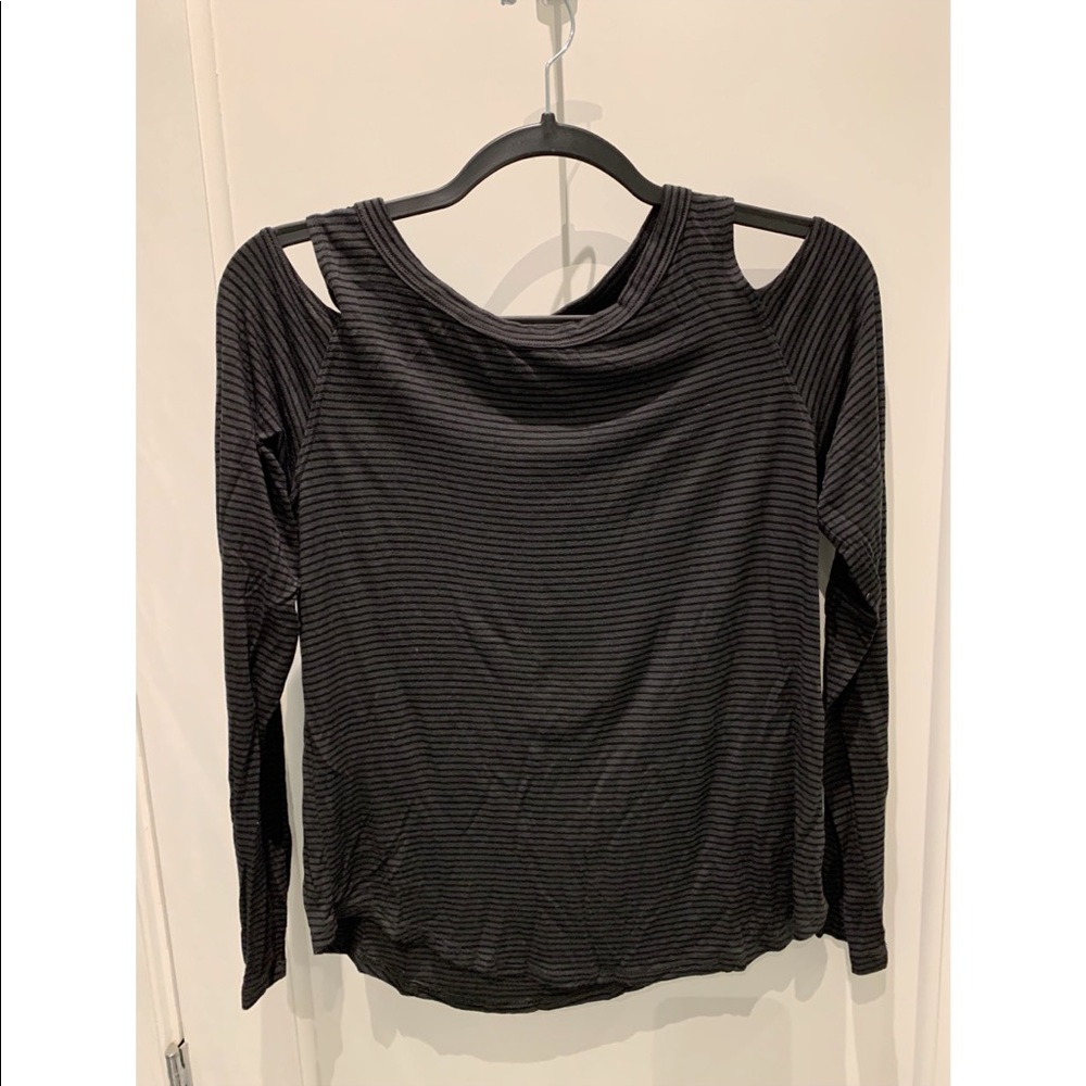 LNA long sleeve shirt with shoulder holes